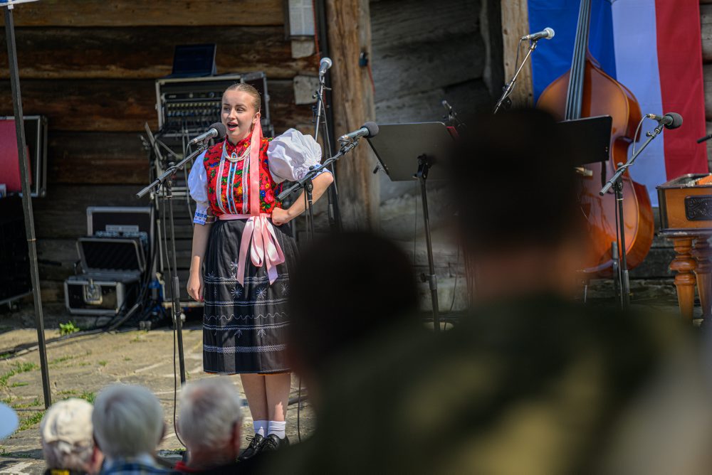 Prehliadka rusínskeho a šarišského folklóru