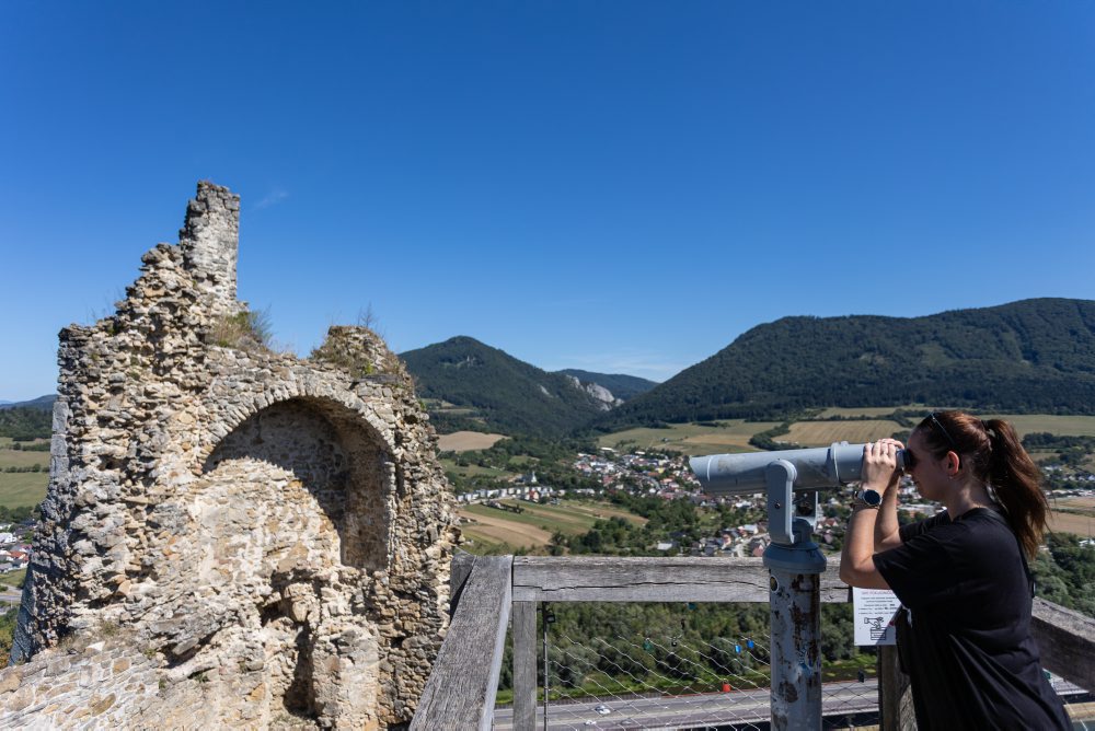 Obnova hradu Bystrica nad Považským Podhradím