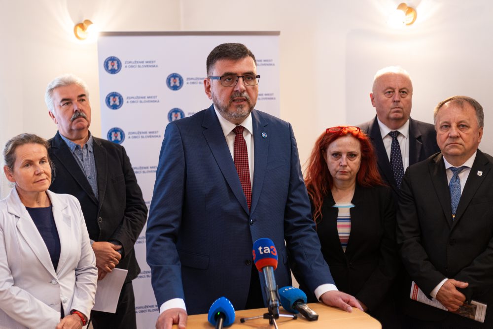 TB Združenia miest a obcí Slovenska (ZMOS) na tému situácie s medveďom hnedým