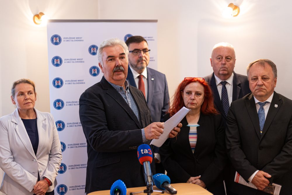 TB Združenia miest a obcí Slovenska (ZMOS) na tému situácie s medveďom hnedým