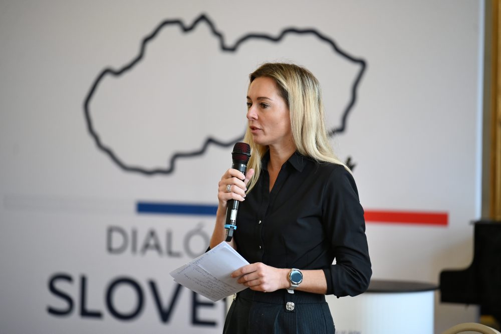 Podujatie Dialóg pre Slovensko v Divadle Jána Palárika