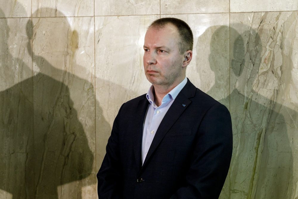 Tlačová konferencia ministra dopravy SR Jozefa Ráža a generálneho riaditeľa Železníc SR Miroslava Garaja na tému Hlavná bratislavská stanica