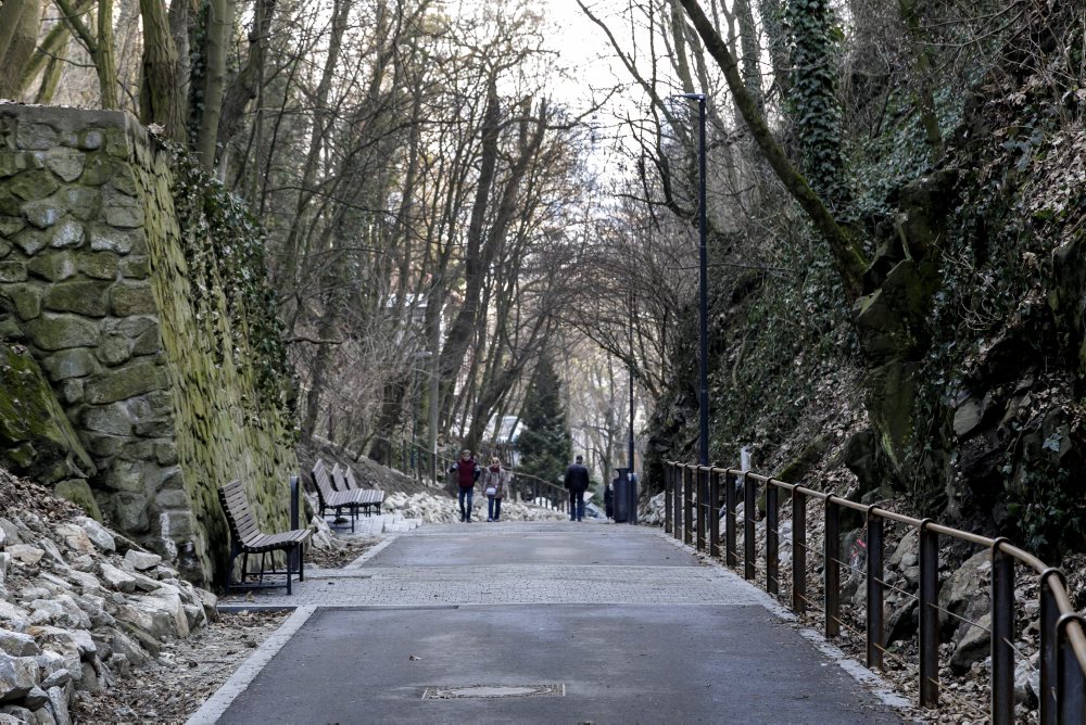 Rekonštrukcia Hlbokej cesty v bratislavskom Starom Meste