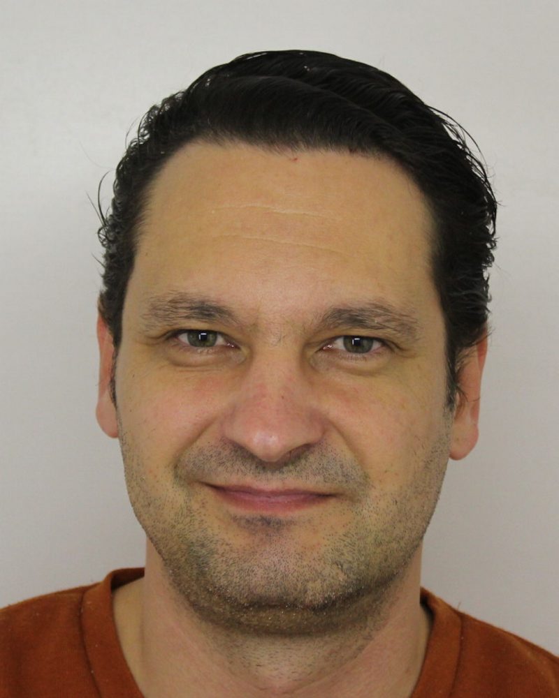 Polícia pátra po nezvestnom 45-ročnom Martinovi z Banskej Bystrice