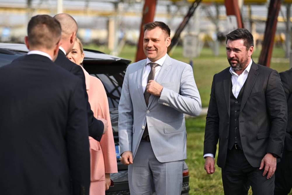 Premiér Robert Fico navštívil Duslo Šaľa