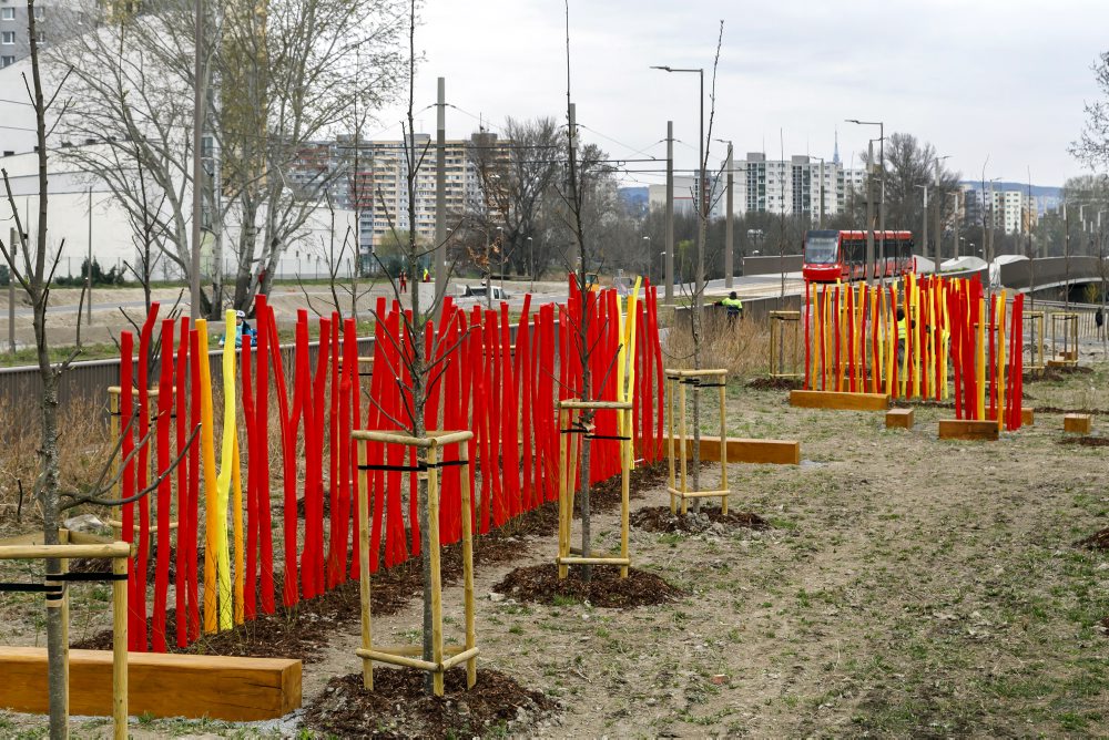 Greenpointy v okolí novej električkovej trate v Petržalke 