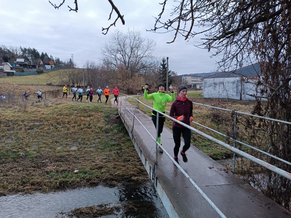 Detva: Vianočný beh cez detvianske mosty má za sebou ďalší ročník