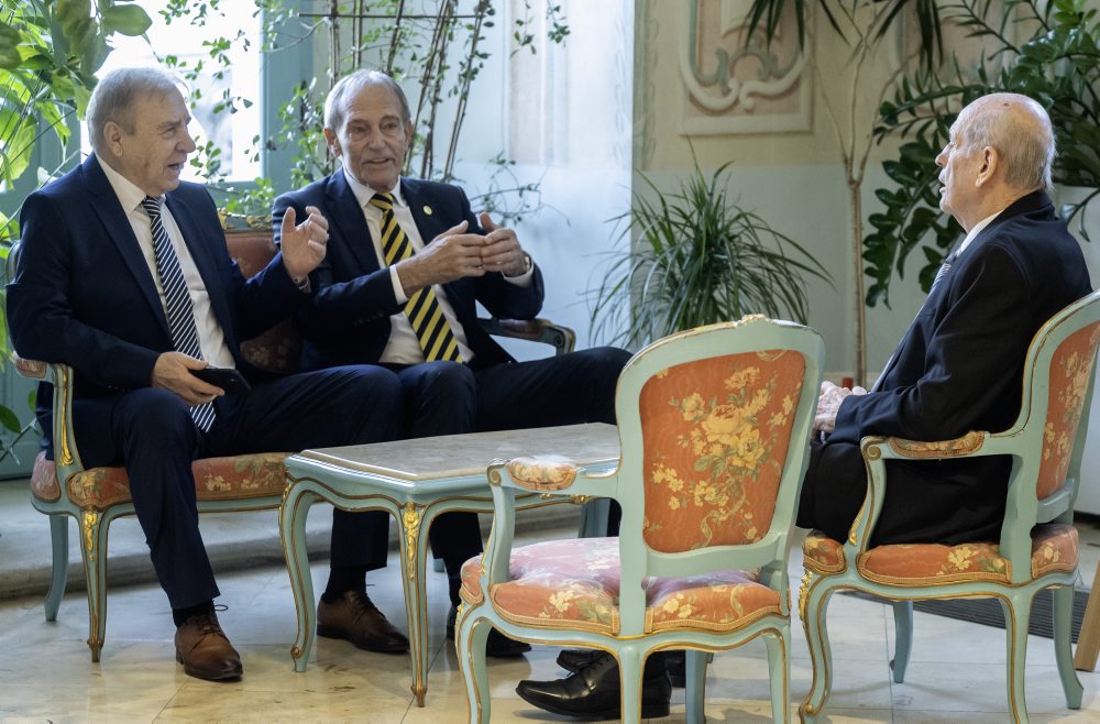 Prezident SR Peter Pellegrini prijal v Prezidentskom paláci v Bratislave majstrov Európy vo futbale z roku 1976 v Belehrade