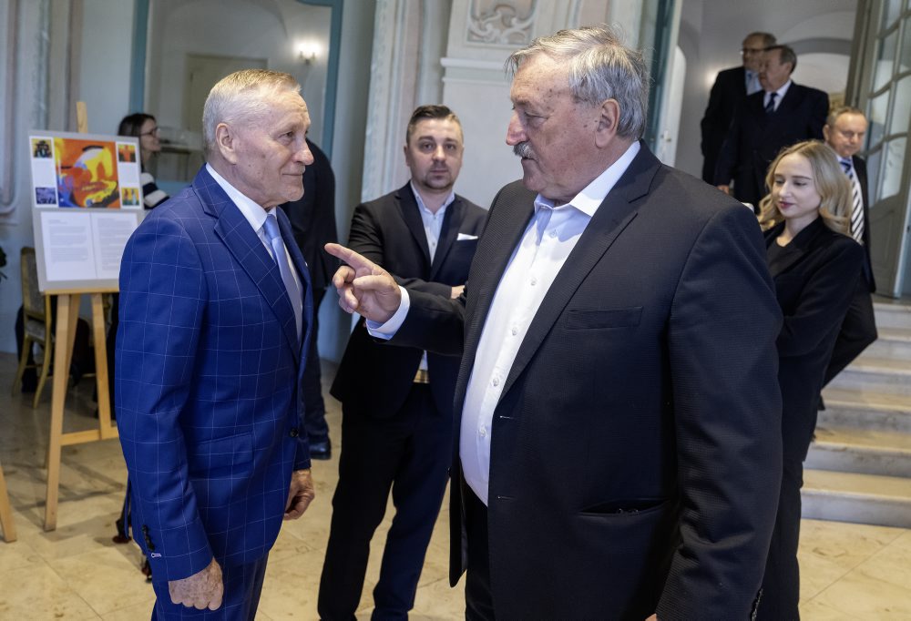 Prezident SR Peter Pellegrini prijal v Prezidentskom paláci v Bratislave majstrov Európy vo futbale z roku 1976 v Belehrade