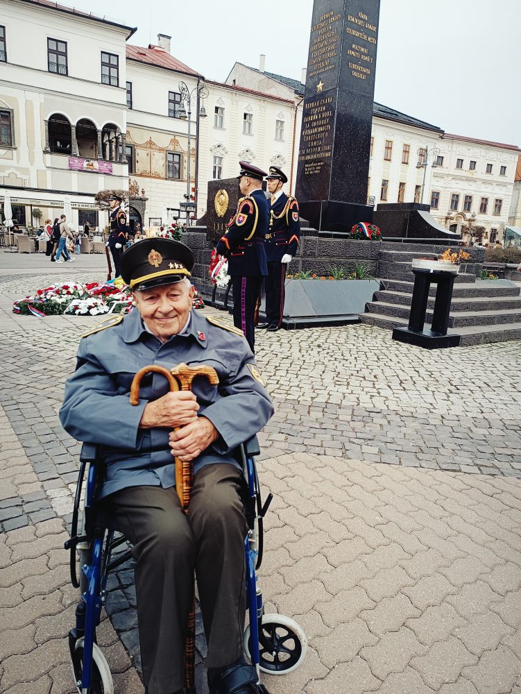 Na Námestí SNP v Banskej Bystrici si pripomenuli 81. výročie oslobodenia mesta