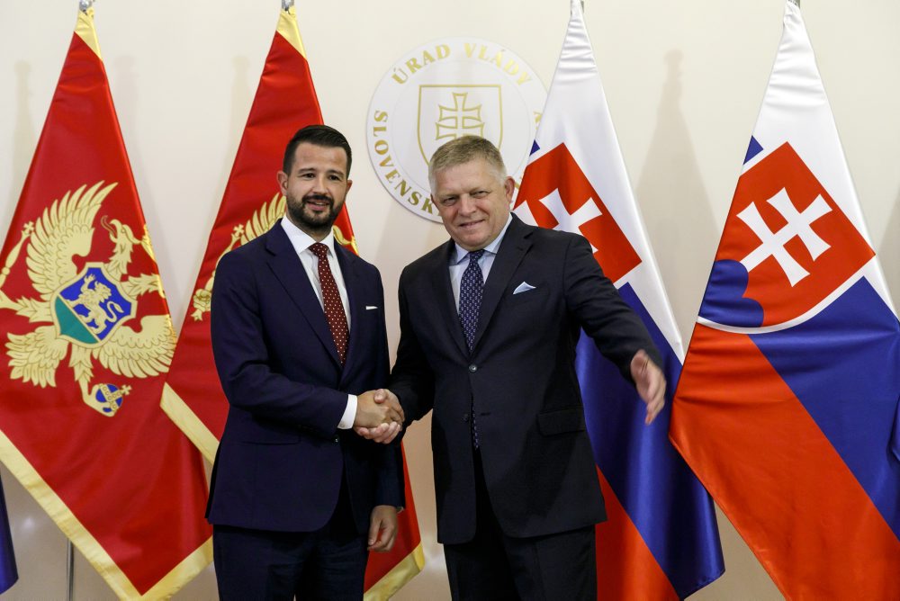 Plenárne rokovanie prezidenta Čiernej Hory J. Milatoviča s predsedom vlády SR Robertom Ficom