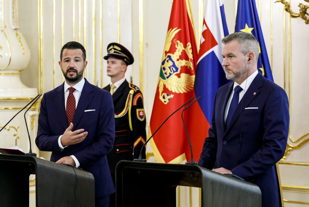 Prezident SR Peter Pellegrini prijal v Prezidentskom paláci v Bratislave prezidenta Čiernej Hory Jakova Milatovića 