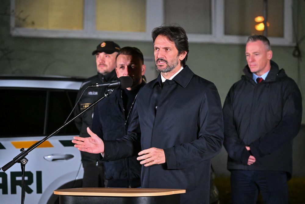 R. Kaliňák: Do služby naprieč Slovenskom nastúpili prvé žandárske hliadky