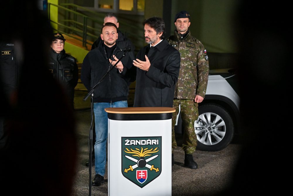 R. Kaliňák: Do služby naprieč Slovenskom nastúpili prvé žandárske hliadky