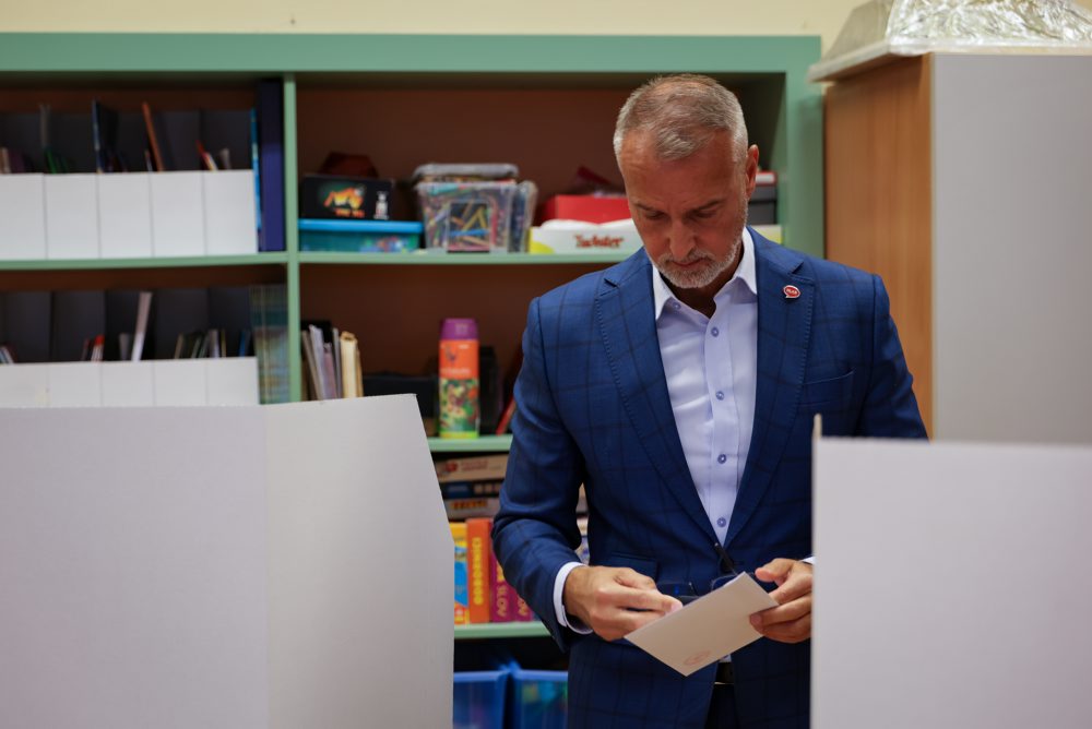 Referendum o zrušení doživotnej renty a obnove Úradu špeciálnej prokuratúry a Národnej kriminálnej agentúry