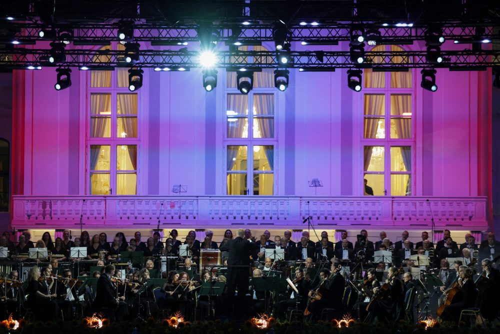 Slovenská filharmónia odohrala benefičný koncert v Grasalkovičovej záhrade