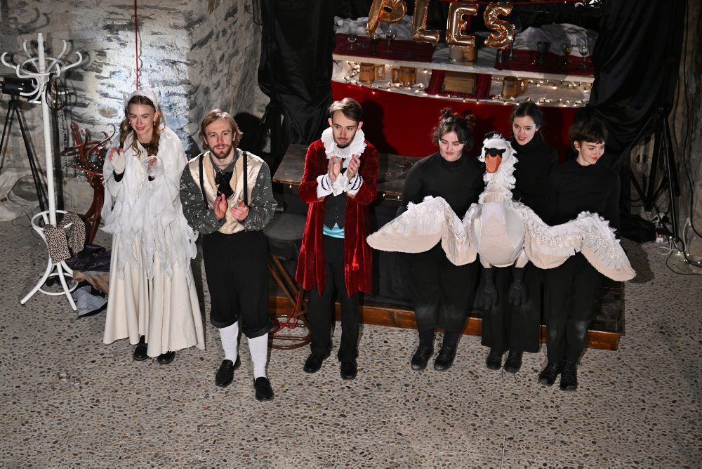 Divadelné predstavenie Labutieho jazera na Červenom Kameni 