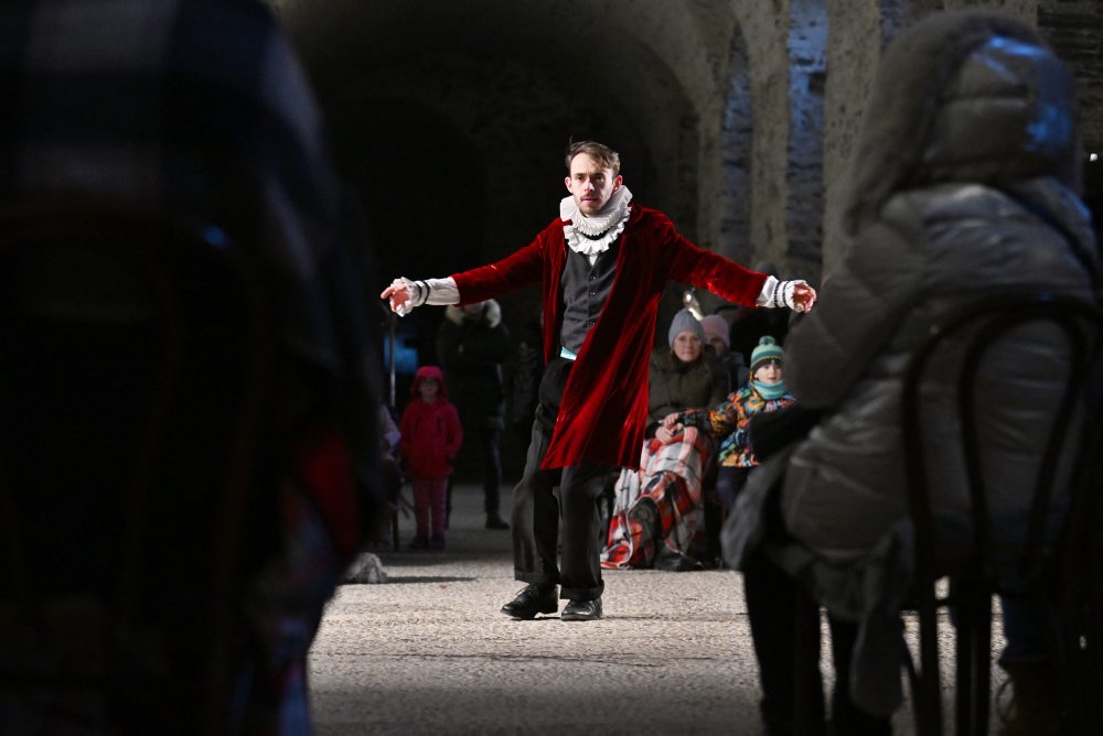 Divadelné predstavenie Labutieho jazera na Červenom Kameni 