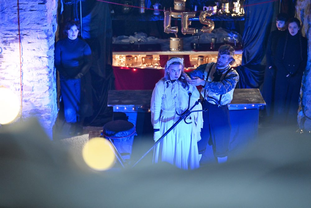 Divadelné predstavenie Labutieho jazera na Červenom Kameni 