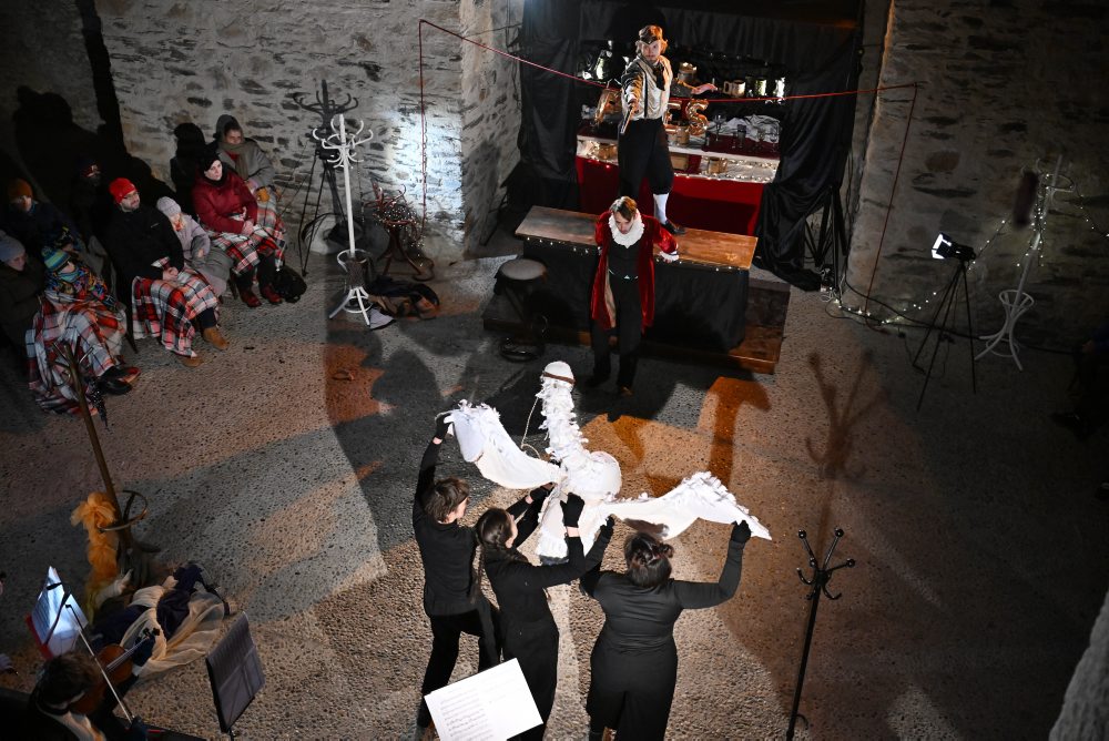 Divadelné predstavenie Labutieho jazera na Červenom Kameni 