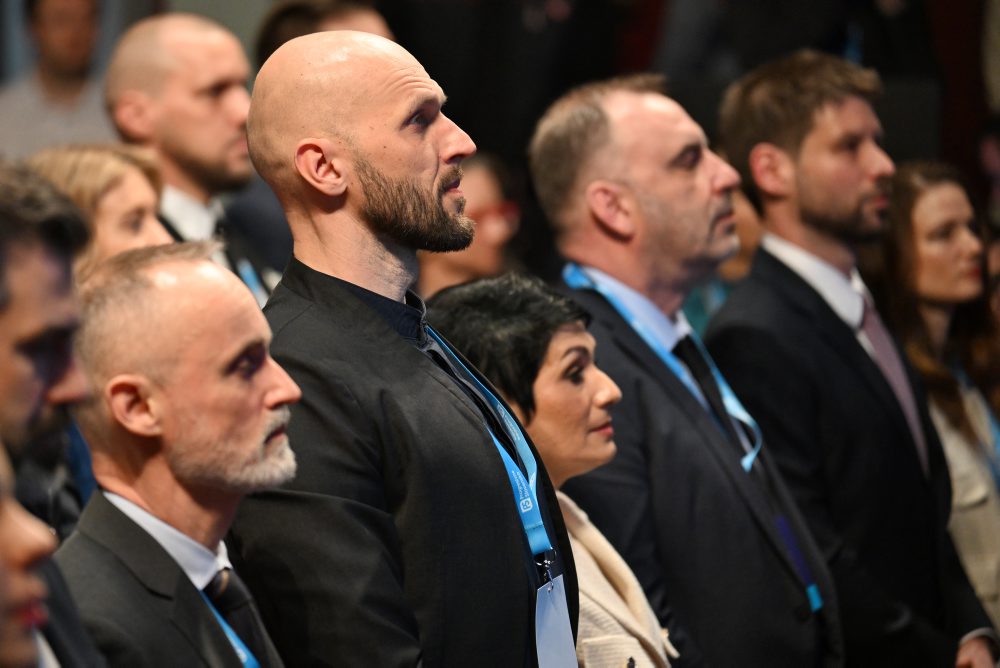 Snem PS zvolil opätovne za predsedu hnutia M. Šimečku