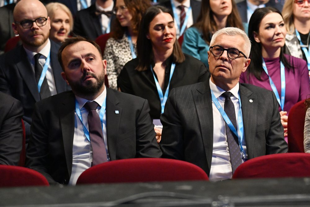 Snem PS zvolil opätovne za predsedu hnutia M. Šimečku