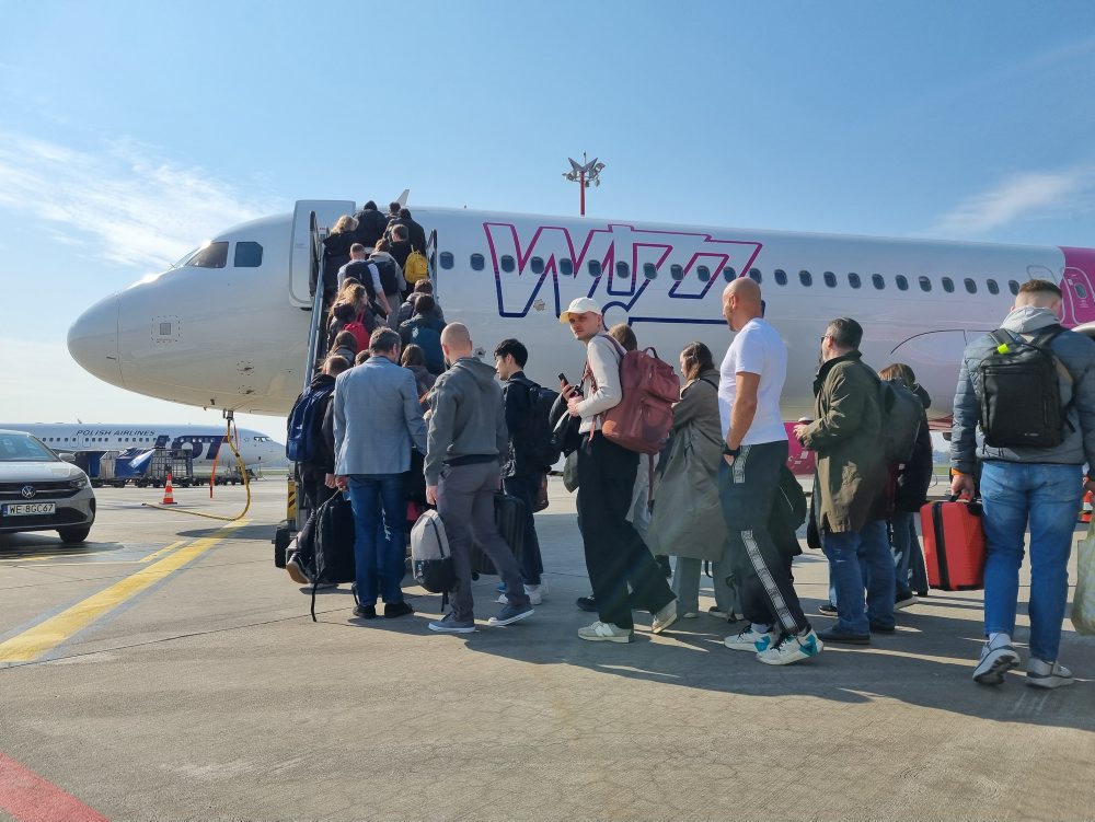 Z Varšavy odletelo prvé lietadlo nového spojenia s Bratislavou