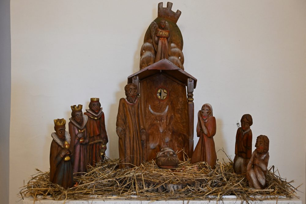 Výstava betlehemov na hrade Červený Kameň