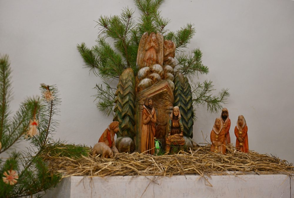 Výstava betlehemov na hrade Červený Kameň