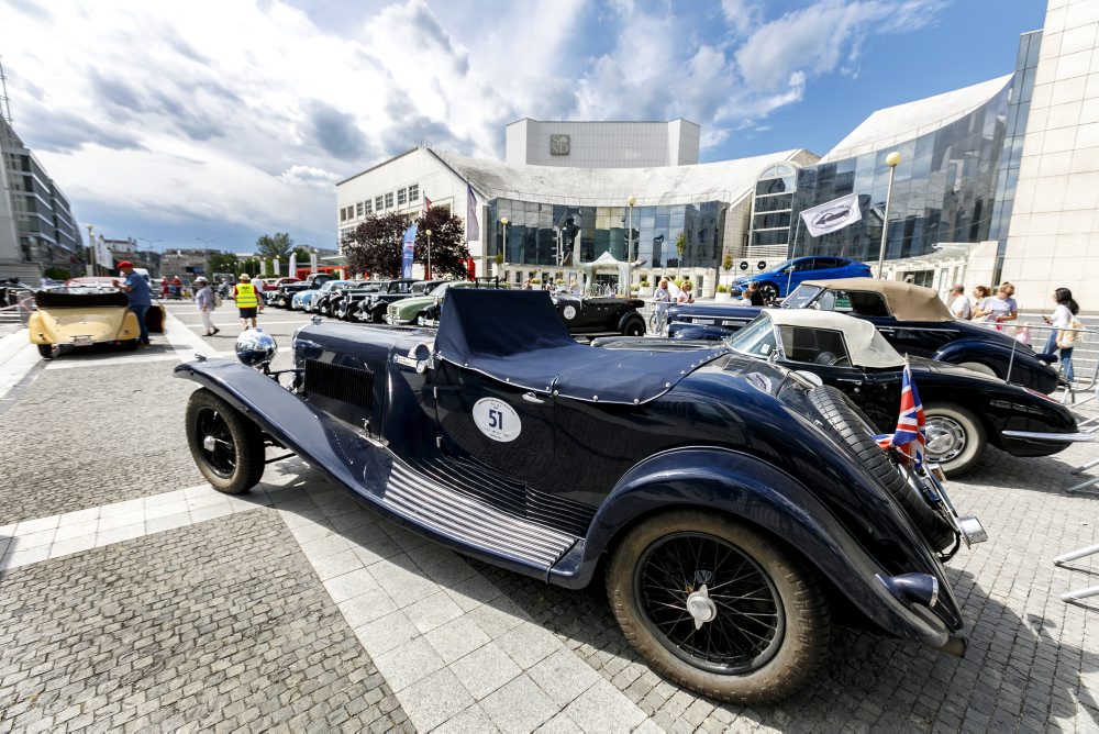 V Bratislave boli sprístupnené stovky veteránov, skončila sa tam FIVA Rally