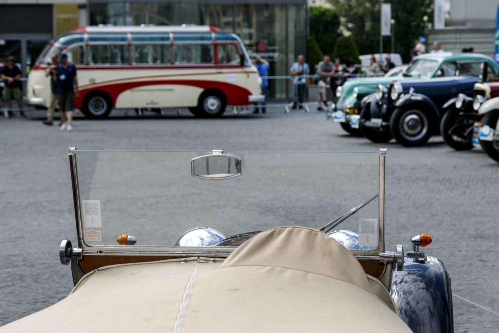 V Bratislave boli sprístupnené stovky veteránov, skončila sa tam FIVA Rally