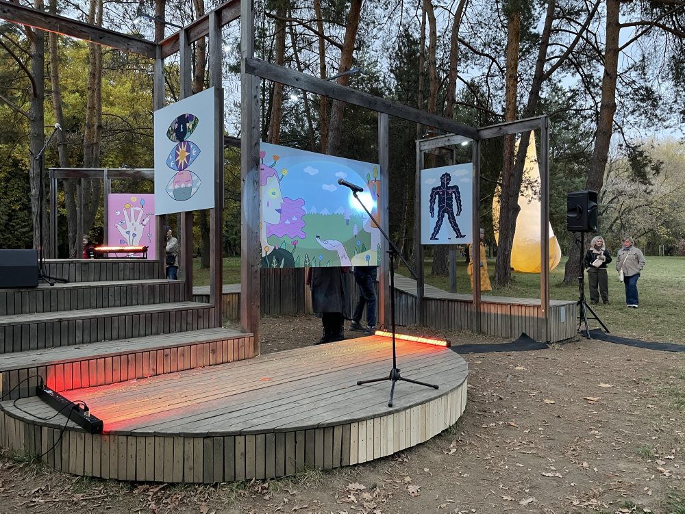 Prievidza: Festival NOX:ART premenil sídlisko Píly na galériu súčasného umenia