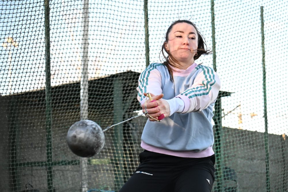 Silvestrovský hod bremenom v Trnave