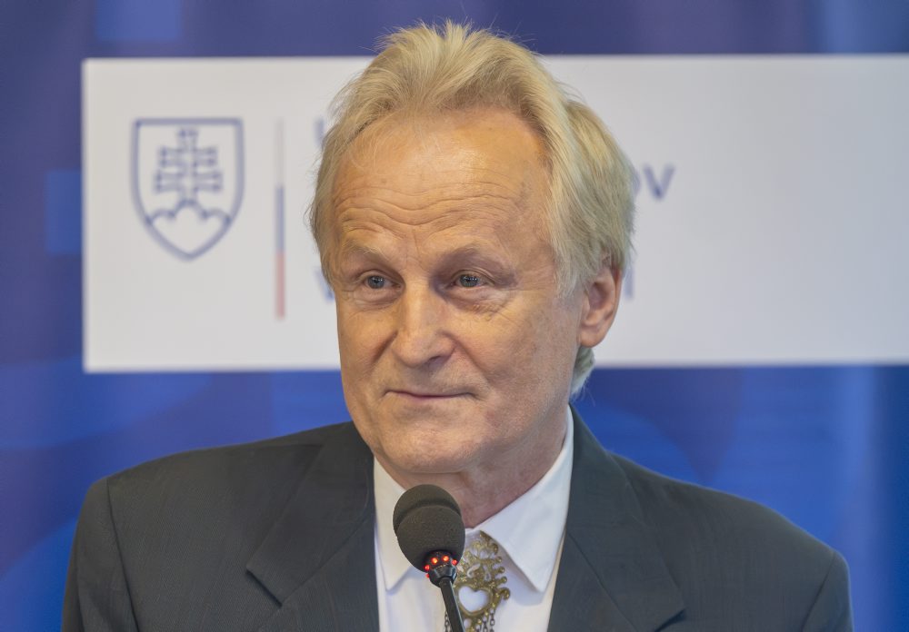Juraj Blanár sa na Bratislavskom hrade zúčastnil na slávnostnom odovzdávaní ocenení pri príležitosti pamätného Dňa Slovákov žijúcich v zahraničí