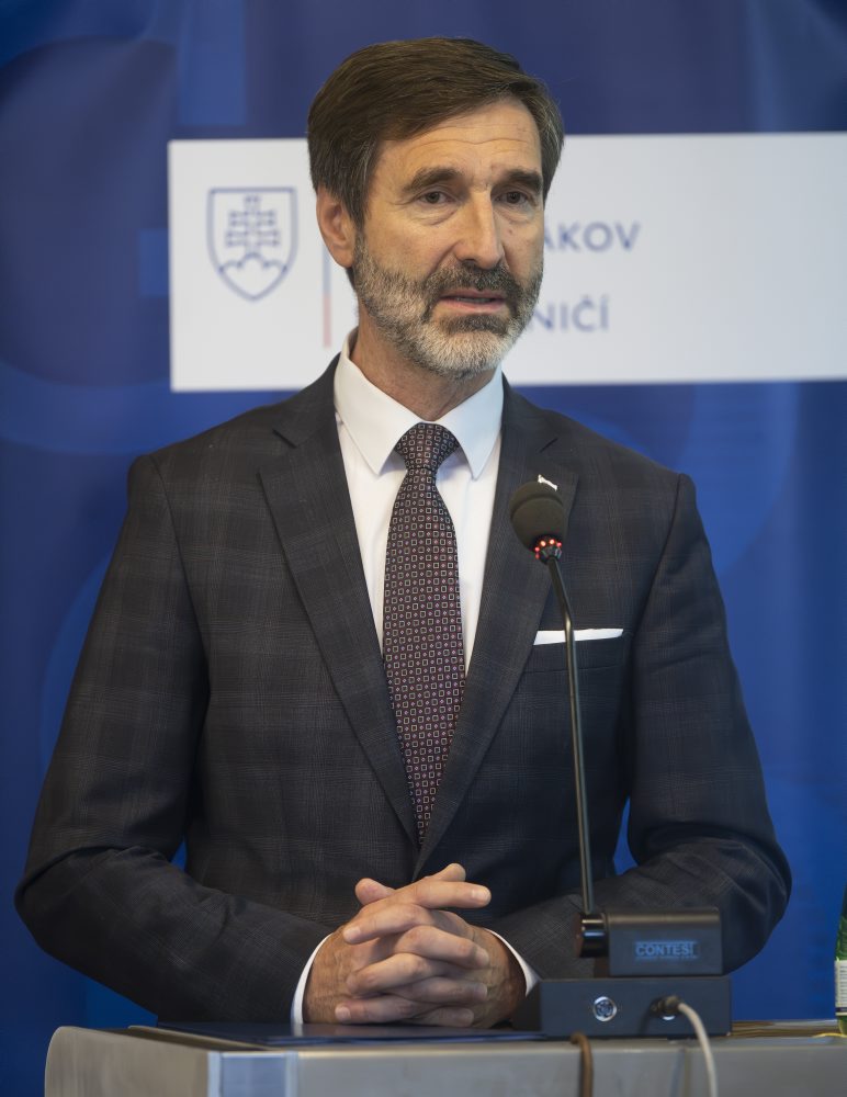 Juraj Blanár sa na Bratislavskom hrade zúčastnil na slávnostnom odovzdávaní ocenení pri príležitosti pamätného Dňa Slovákov žijúcich v zahraničí
