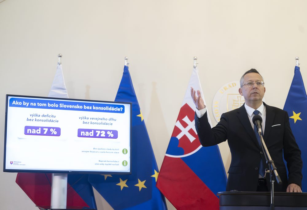 Rozpočet27: Vláda schválila návrh rozpočtu, budúci rok má deficit 4,94 % HDP