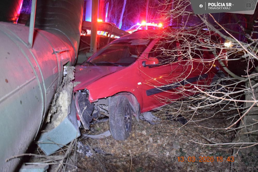 Polícia hľadá svedkov staršej dopravnej nehody, ktorá sa stala v Červeníku
