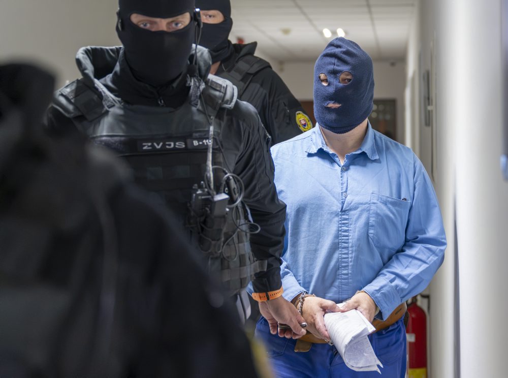 Kľúčový svedok Zoltán Andruskó prichádza na ŠTS v Pezinku v kauze Kuciak