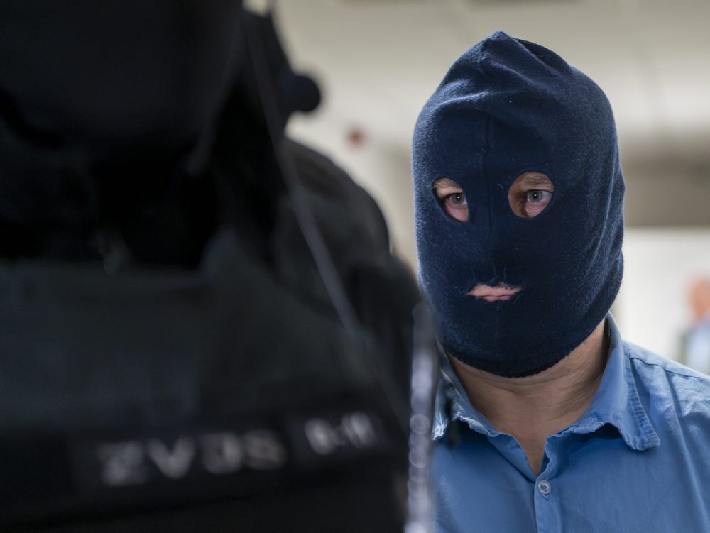 Kľúčový svedok Zoltán Andruskó prichádza na ŠTS v Pezinku v kauze Kuciak