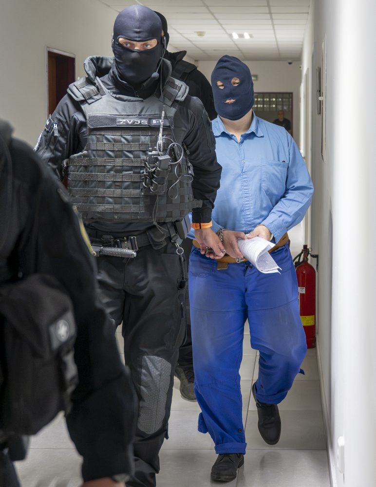 Kľúčový svedok Zoltán Andruskó prichádza na ŠTS v Pezinku v kauze Kuciak