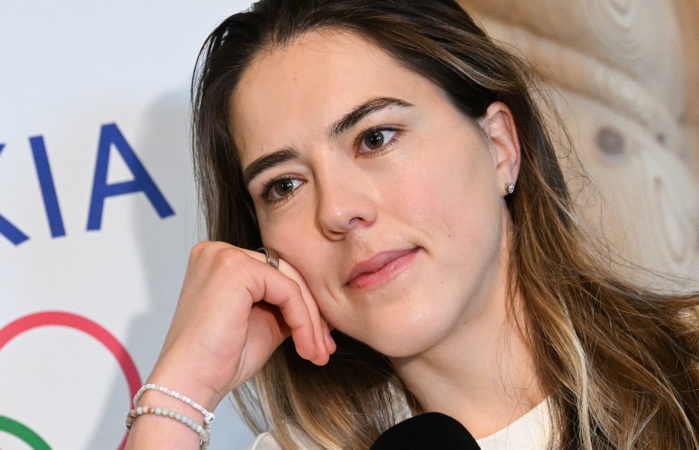 Brífing s Petrou Vlhovou pred jej zajtrajším štartom v tímovej kombinácii 