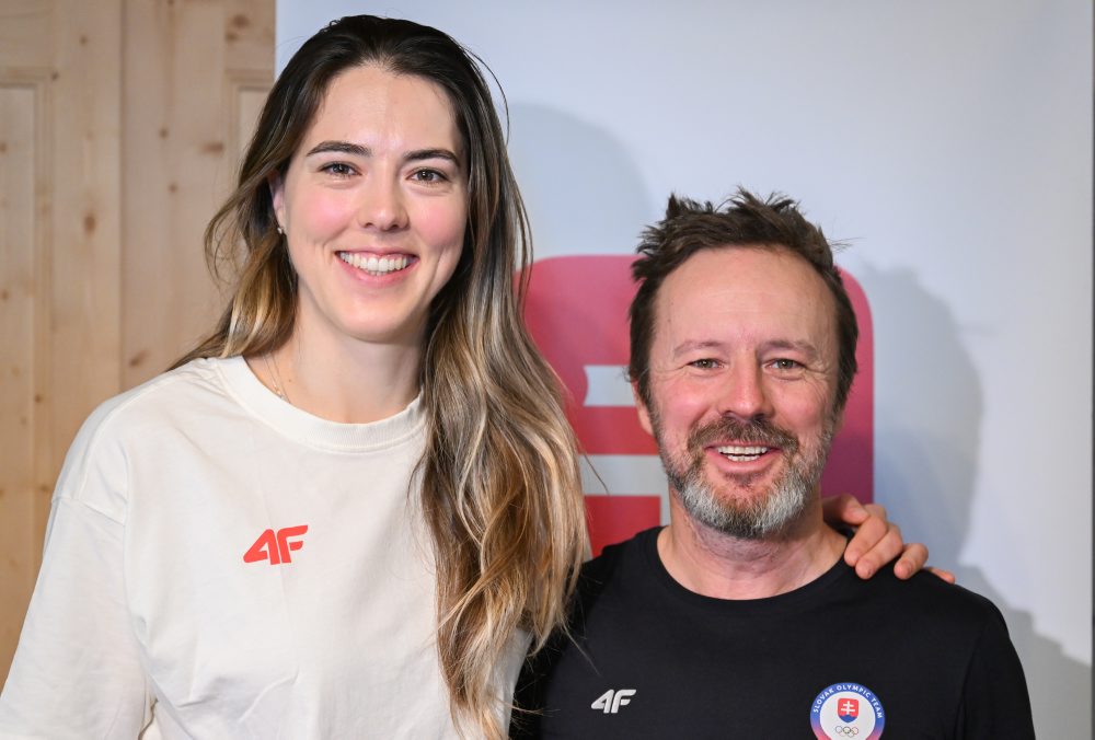 Brífing s Petrou Vlhovou pred jej zajtrajším štartom v tímovej kombinácii 