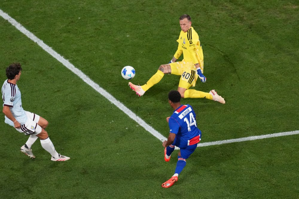 Finále Superpohára UEFA: PSG - Aston Villa