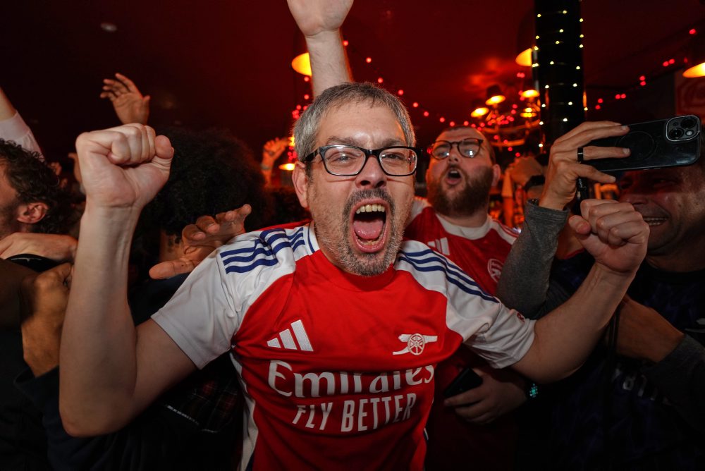 Arsenal oslavuje prvý titul po 22 rokoch