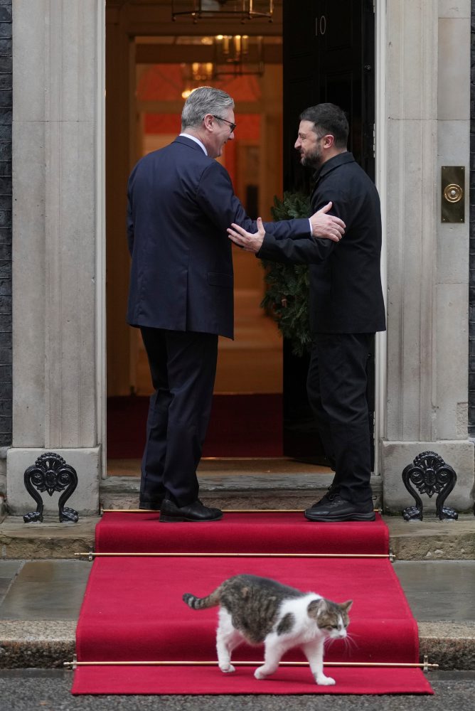 Francúzsky prezident Emmanuel Macron v Británii 