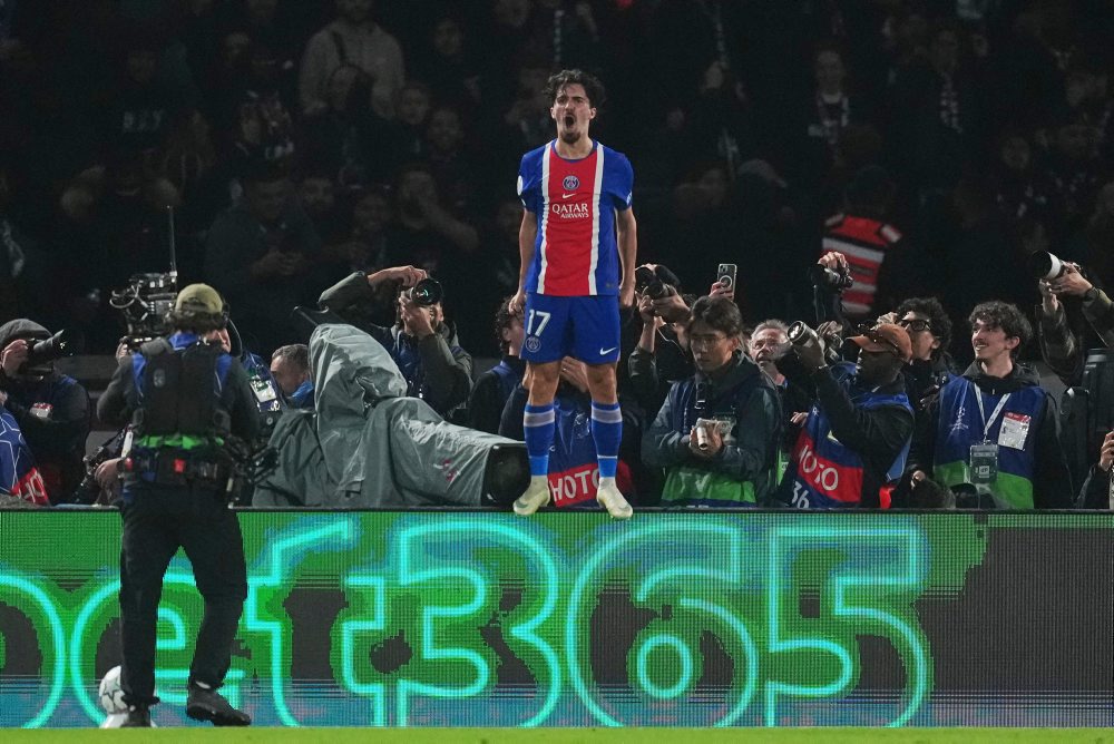 Liga majstrov vo futbale: Paríž Saint-Germain - FC Barcelona