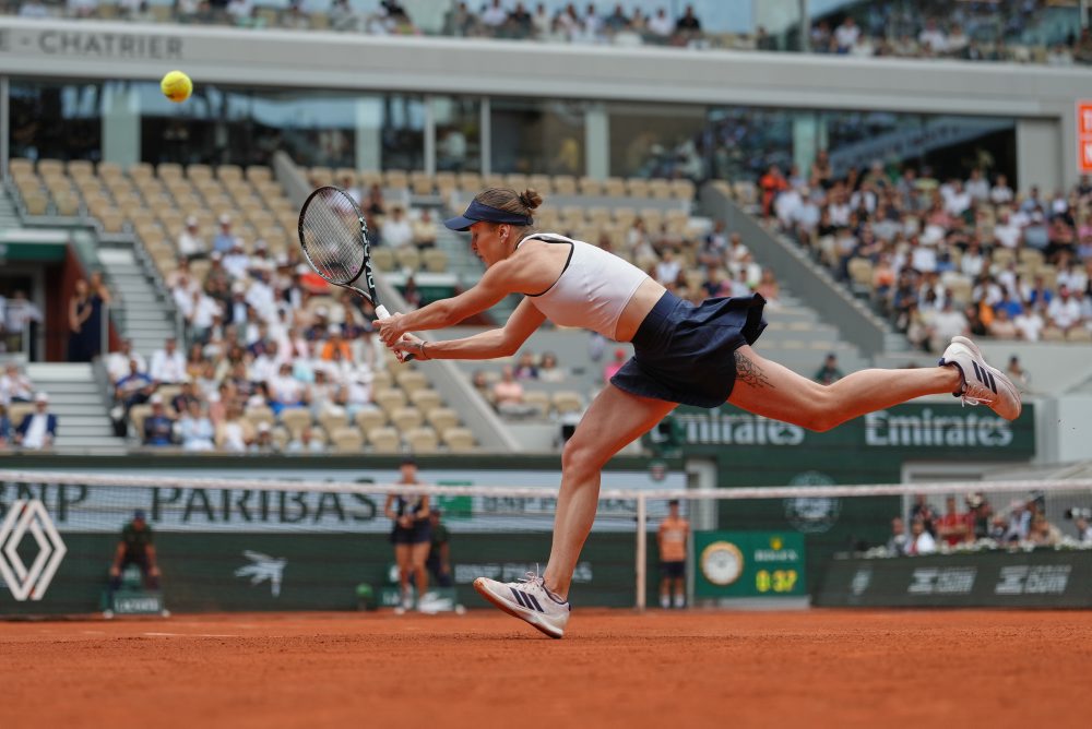 Belinda Benčičová - Jelina Svitolinová
