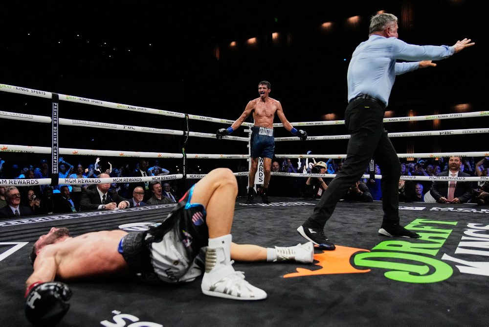 Súboj o titul v super welterovej kategórii organizácie WBC: Sebastian Fundora - Ermal Hadribeaj 