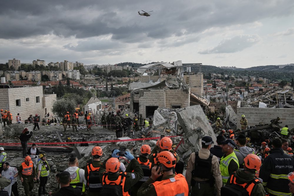 Šiesti mŕtvi po iránskom raketovom útoku na centrálny Izrael