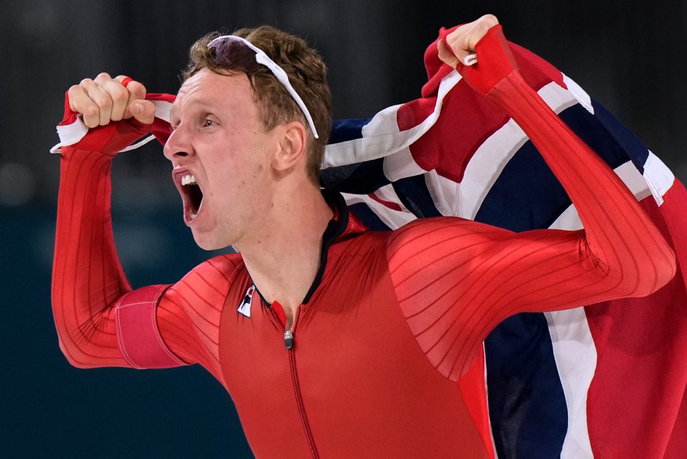 preteky rýchlokorčuliarov na 5000 metrov